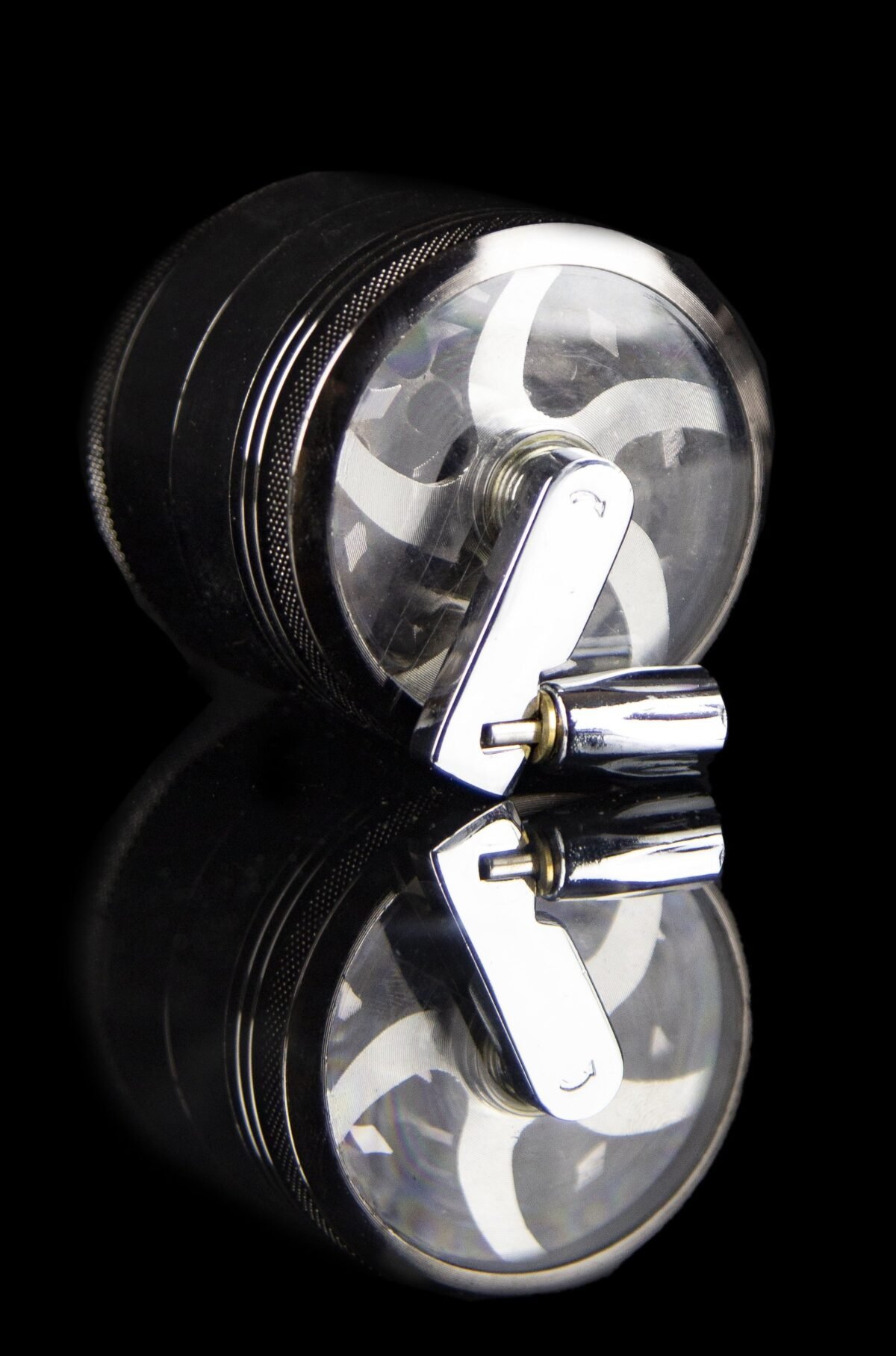 Cloud 8 Hand Crank 4 Piece Grinder