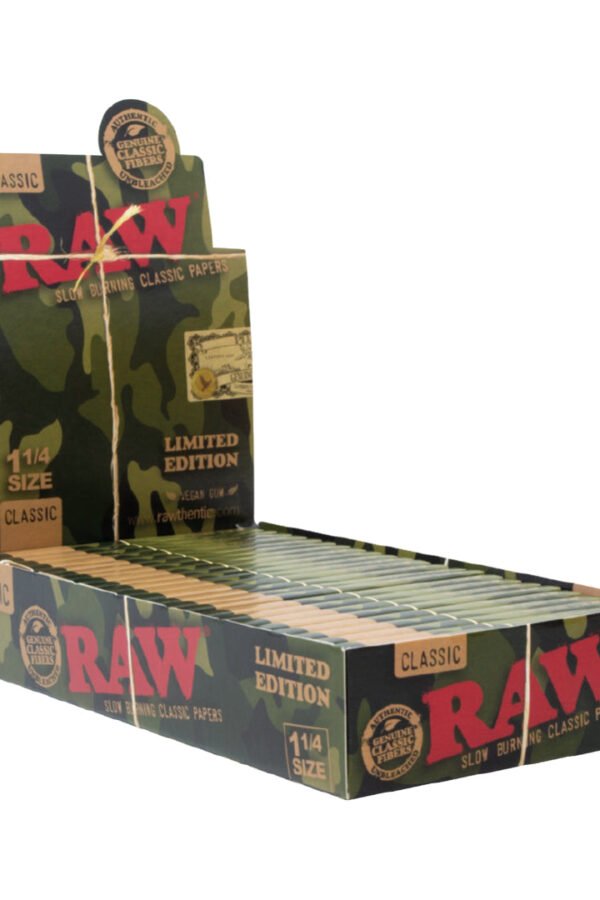 RAW Classic Camo Rolling Papers