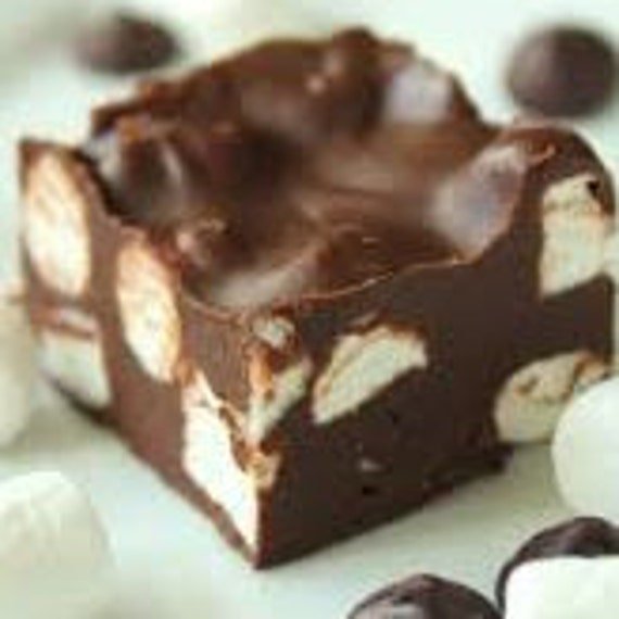1 1/4 lb Milk Chocolate Marshmallow Fudge