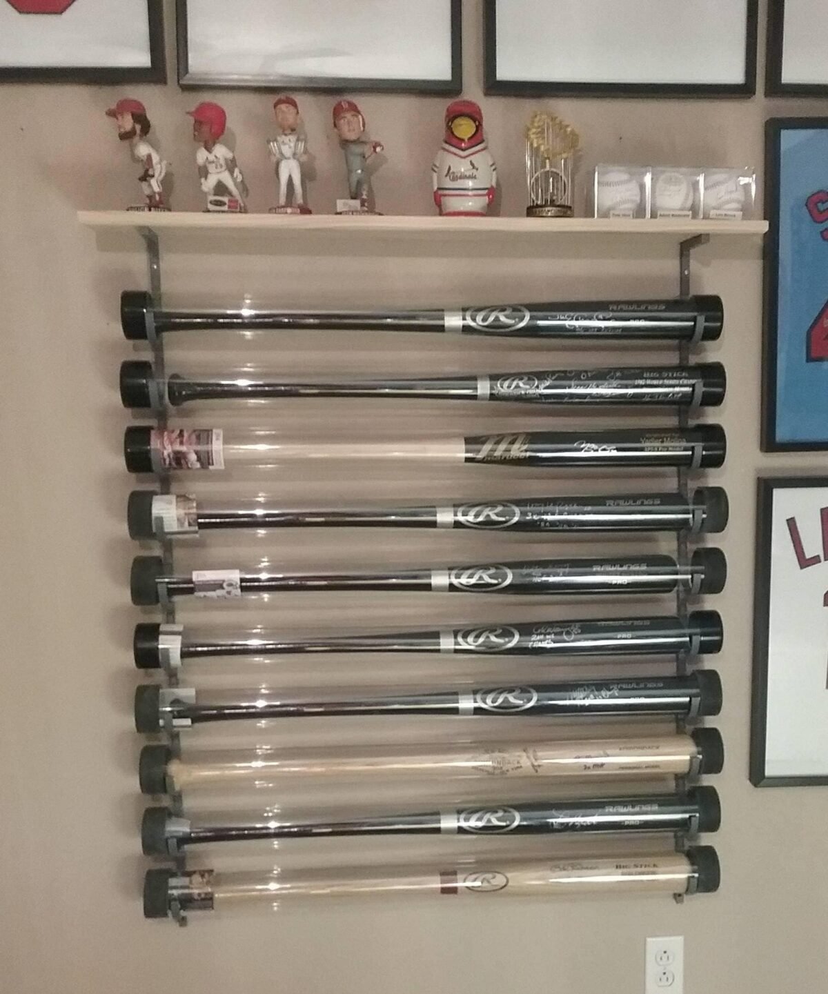 10 Bat Baseball Display Rack with Wood Shelf
