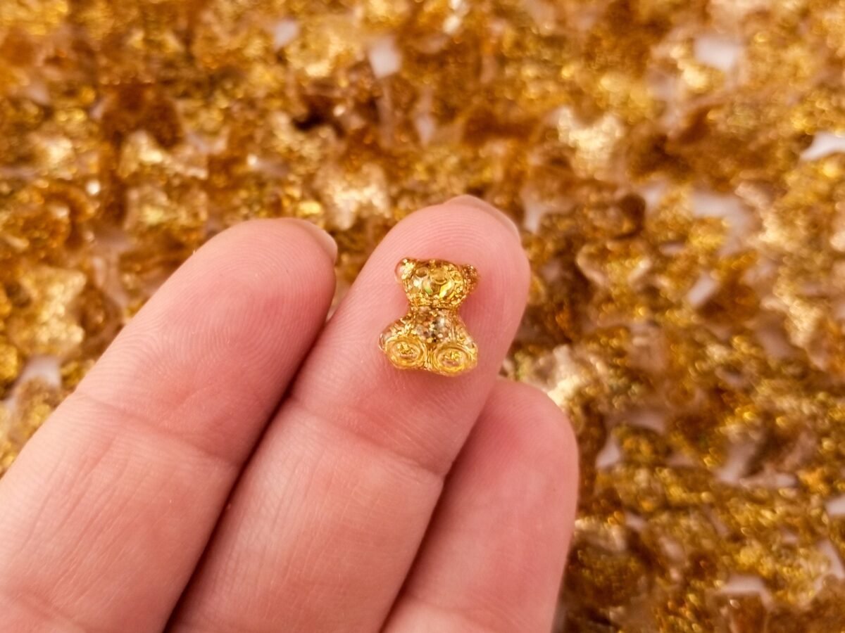 10 Small 10mm Gold Glittery Resin Gummy Bear Cabochon, Shaker Mold Embellishment Bits, Nail Decoration, Miniature Cabs