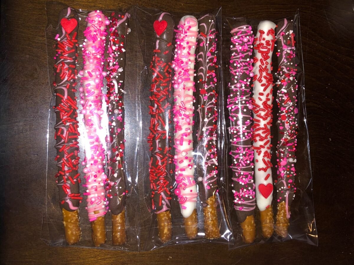 3 Chocolate Pretzel Sticks, Treats Snack Table, Holiday Party Favors Ideas, Dipped Rod, Birthday Party, Pack