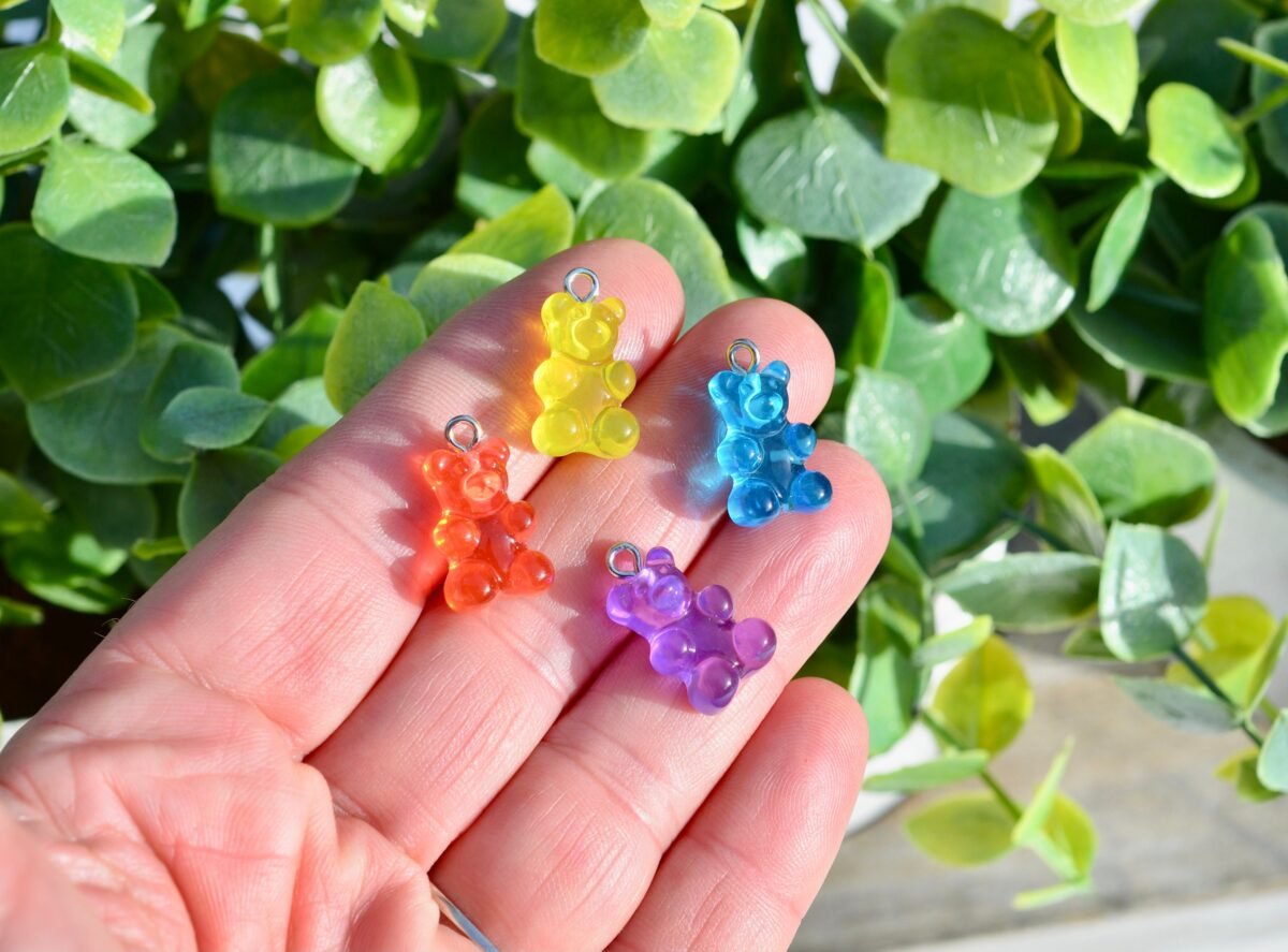 5 Acrylic 3D Gummy Bear Assorted Colored Charms Sc3377