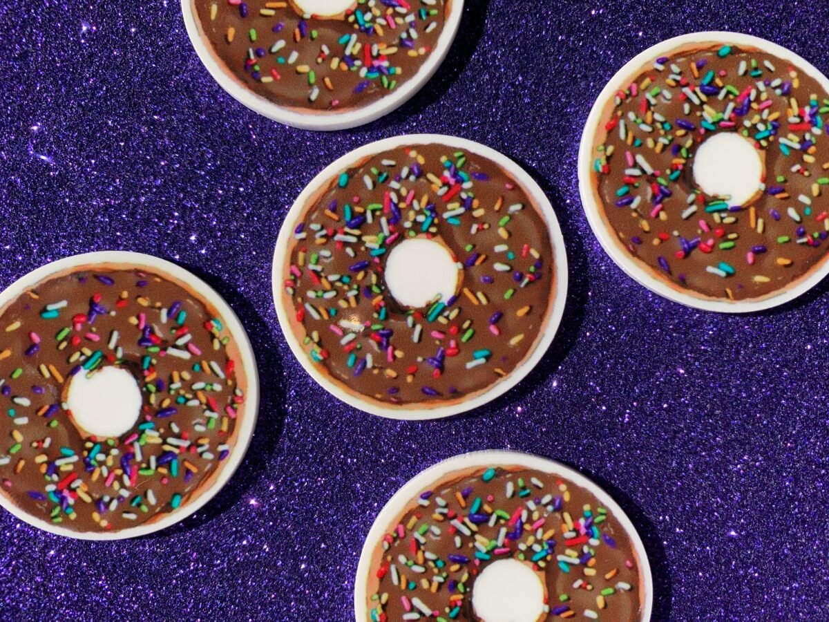 5Pc. Chocolate Donuts, No Problem Resin Planar Flatbacks, Bow Center, Cabochon, Flat Back