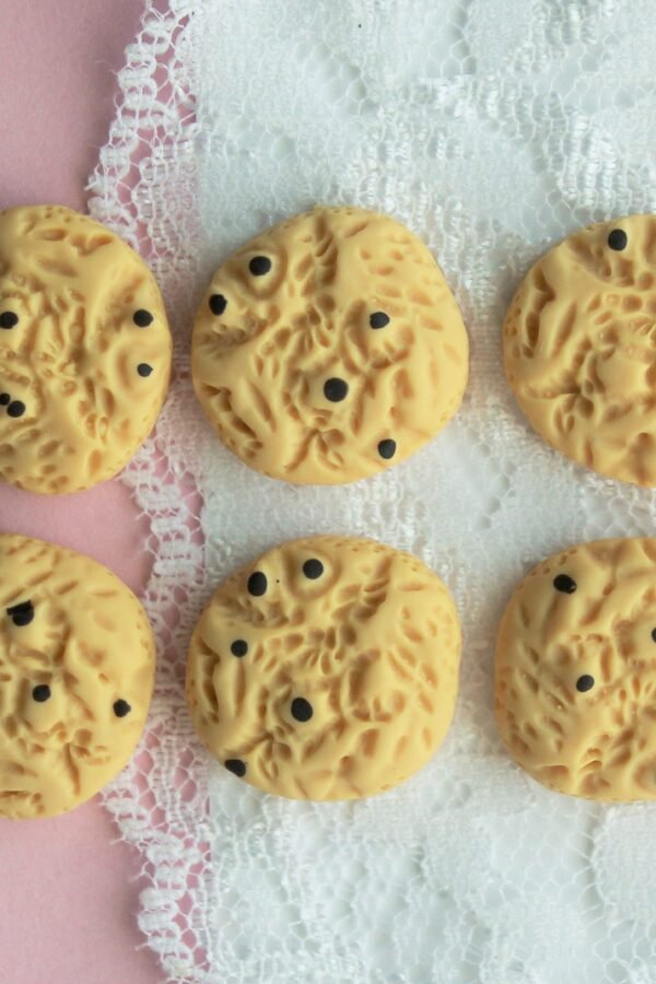 6 Pcs Classic Chocolate Chip Cookie Cabochons - 22x22mm