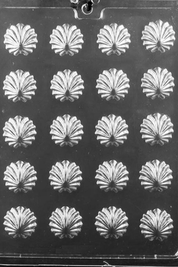 Ao152 Small Fancy Swirl Chocolate Candy Mold