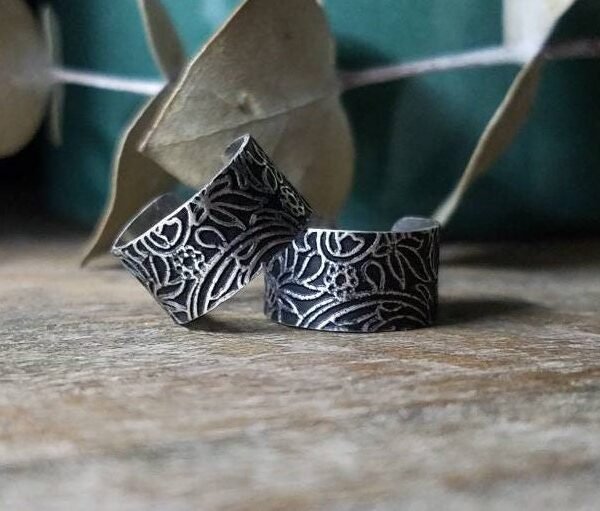 Conch Ear Cuffs Daisy Lace Floral Pattern | Single Or Set Etched & Antiqued Sterling Silver Huggie Wrap, Custom // Made To Order