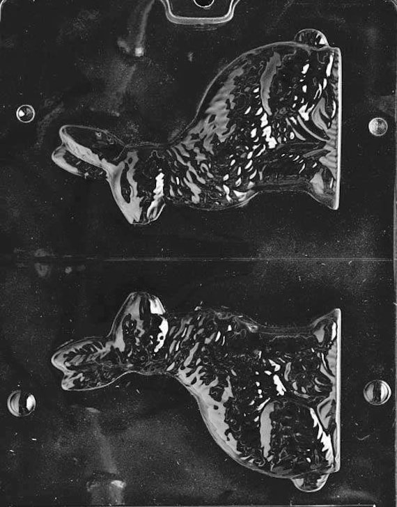 E062 Medium Sitting Bunny Chocolate Candy Mold