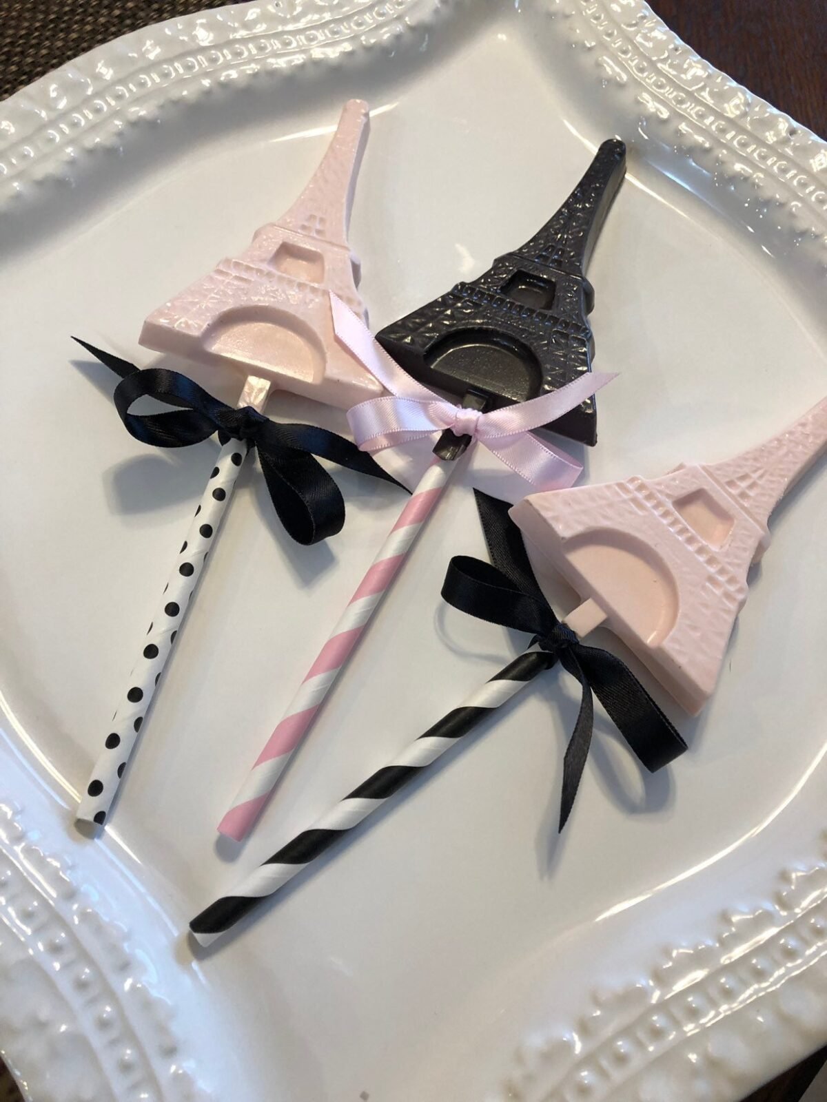 Eiffel Tower Paris Solid Chocolate Lollipops(1 Doz/Sweet 16/Bridal Shower/Wedding/Paris/Girl Birthdays/Baby Shower
