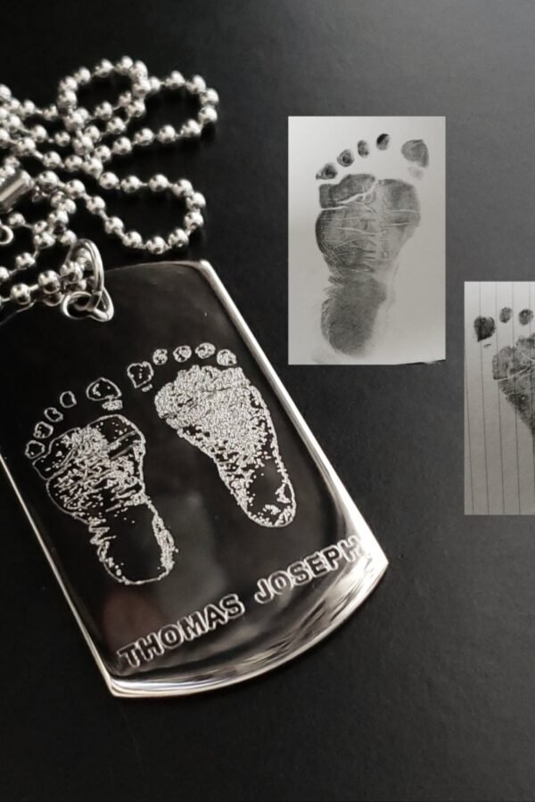 Footprint Dog Tag Necklace Hand Print Or Handwriting Engraved Stainless Steel Keychain Dogtag Personalized Memorial Loved One