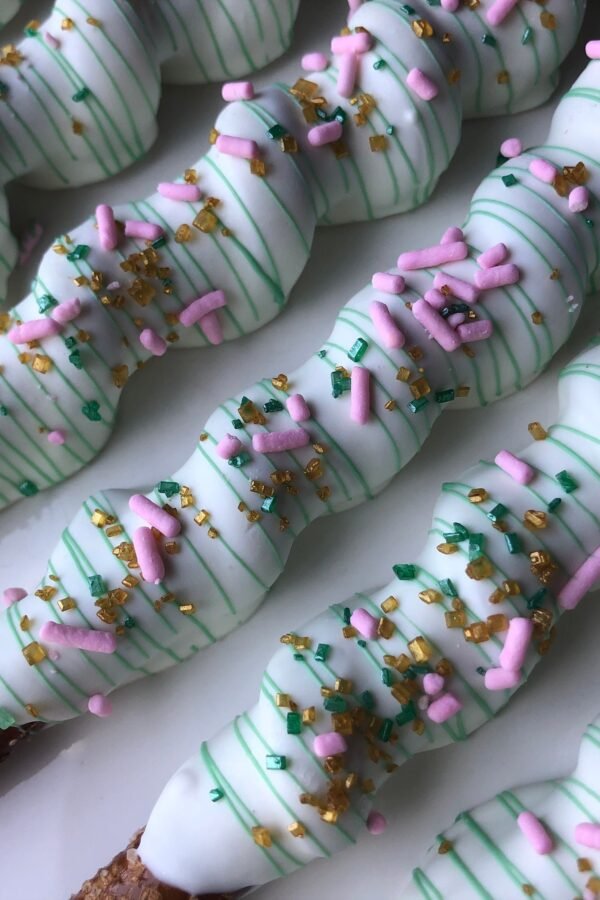 Greenery Floral Chocolate Pretzels, Wedding Decor, Baby Shower Favors, Succulent Cookies, Shower