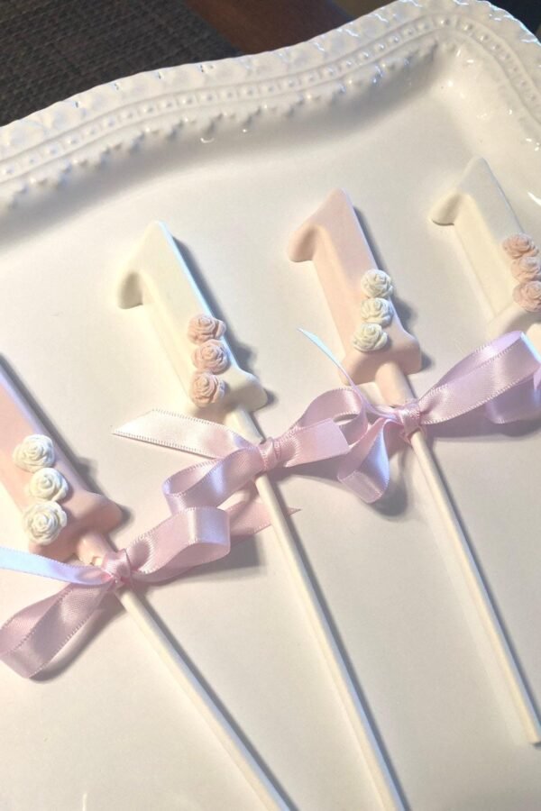 I'm One/(1 Doz/Girls Pink/White Chocolate Lollipops/1st Birthday/I'm One Party Favors/Treat Table