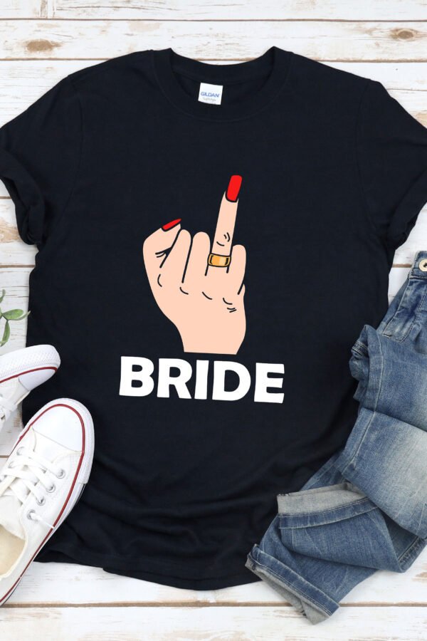 Middle Finger Bride, Bride Shirt, Shirt Funny, Party Shirts, Ring Funny Bridal Bachelorette