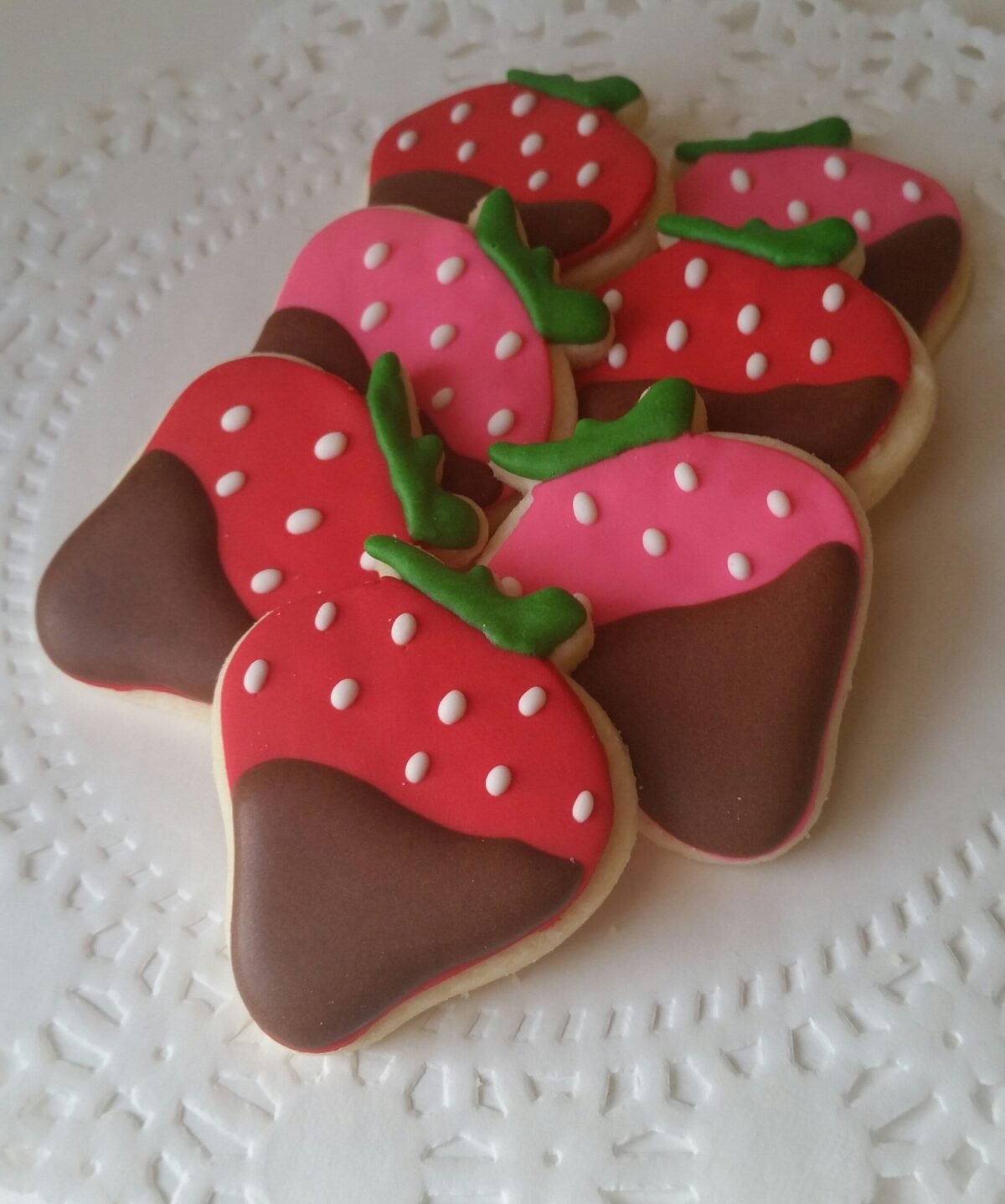 Mini Valentine's Day Sugar Cookies - Chocolate Covered Strawberry 2 1/2 Dozen