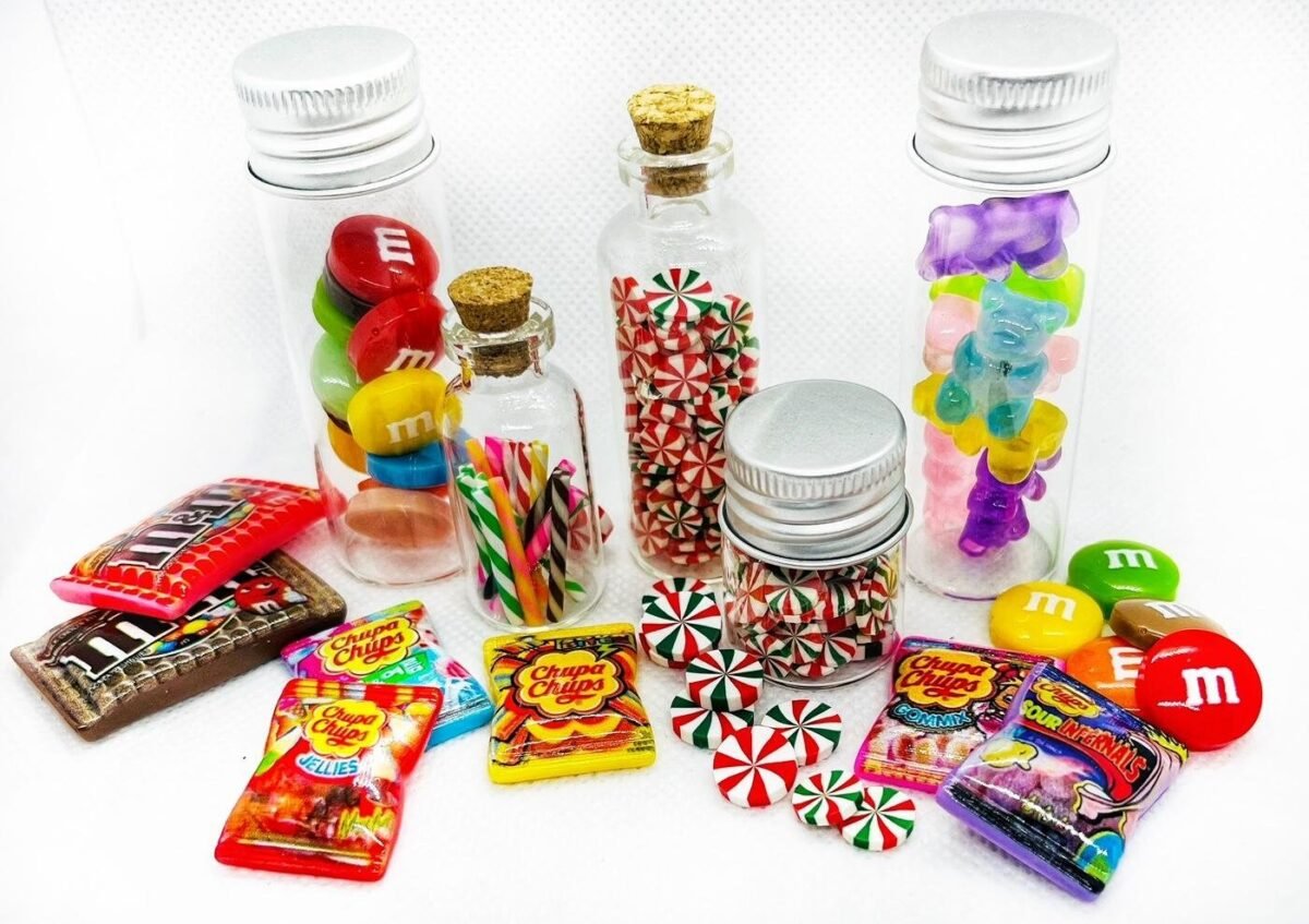 Miniature Resin Candy/Dollhouse Jar Elf Props 16 Scale Sweet Shop Deco Toppings Faux Chocolate