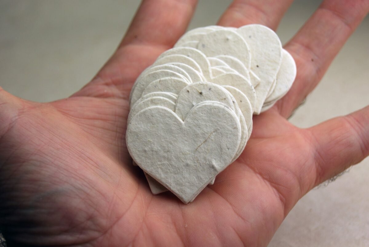 Seed Paper Hearts 1.75" X 1.5" Wildflower Set Of 50 Natural 60S Lotka Recycled Fibers