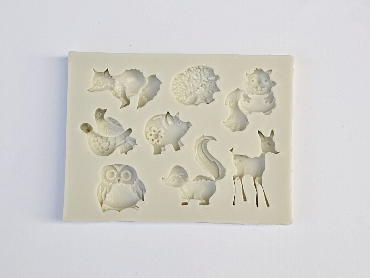 Woodland Creatures Mold Set, Fondant Mold, 8-Cavity Squirrel Deer Owl Hedgehog Fox Skunk Pig Birds Gum Paste Chocolate