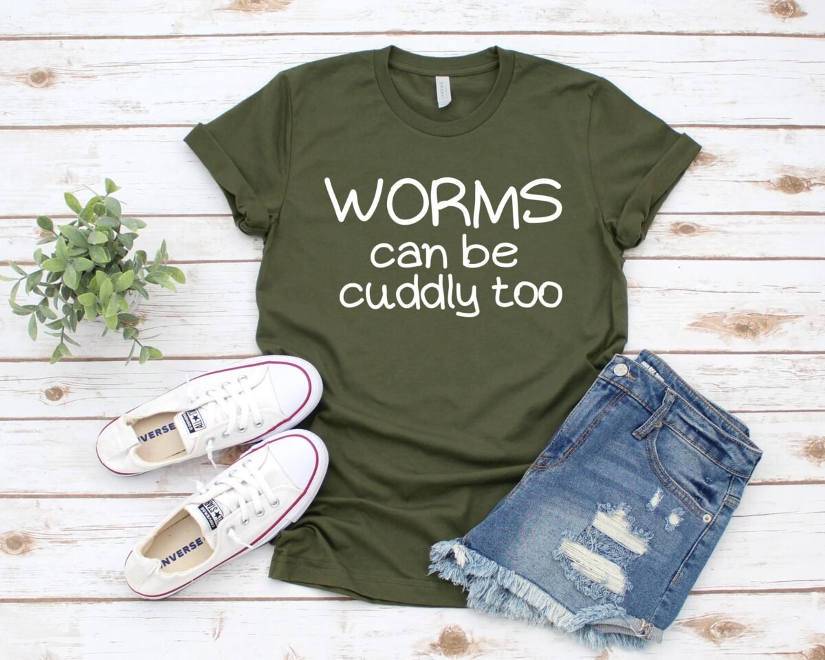 Worms Can Be Cuddly Too T-Shirt, Funny Worm Shirt, Gardener Super Soft Unisex Tee Insect Lover Gift Ideas, Vermiposting Composting